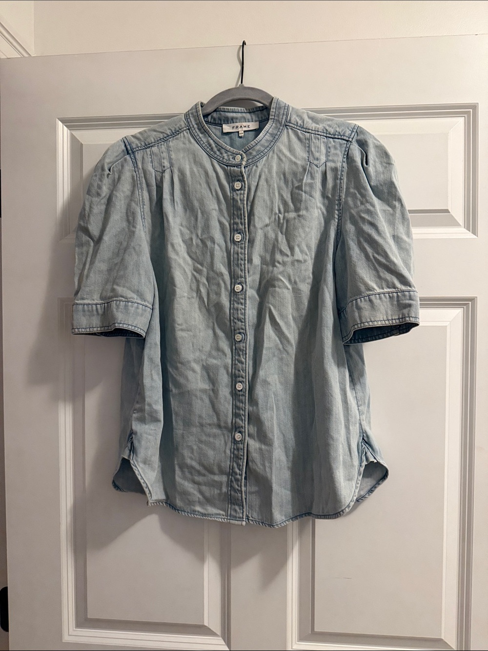 Frame Denim Light Blue Short Puff Sleeve Button-Front Chambray Top